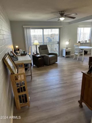 Photo #4: 6695112 Listing