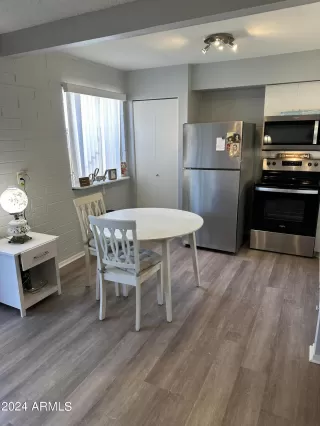 Photo #6: 6695112 Listing