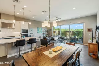 Photo #2: 6695113 Listing