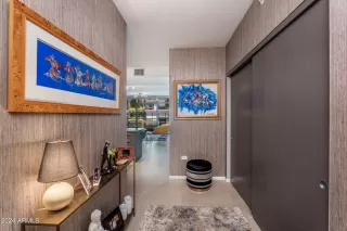 Photo #6: 6695174 Listing