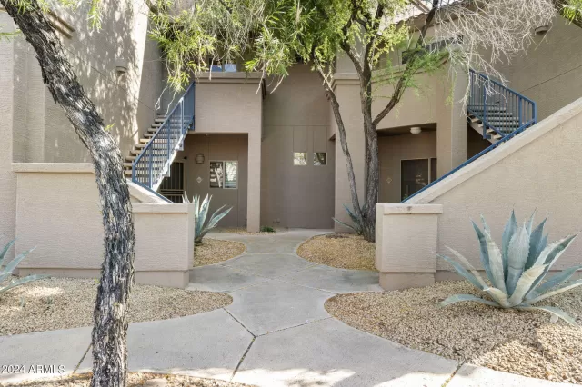 MLS: 6695585 Condo For Sale