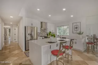 Photo #4: 6695830 Listing 