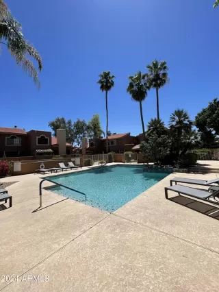 Photo #2: 6695855 Listing 