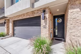 Photo #1: 6695940 Listing 