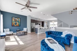 Photo #3: 6695940 Listing 