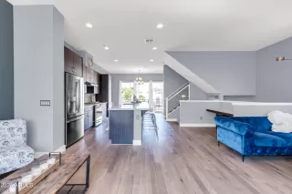 Photo #6: 6695940 Listing 