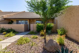 Photo #5: 6695965 Listing