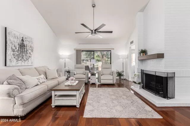 MLS: 6696125 Condo For Sale