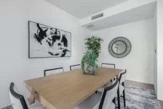 Photo #5: 6696138 Listing