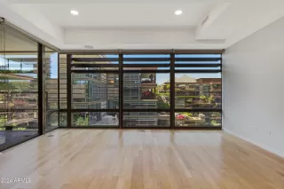 Photo #4: 6696219 Listing