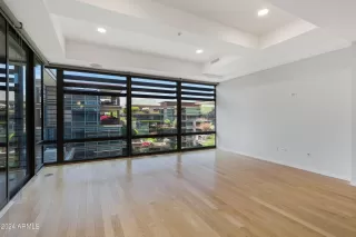 Photo #6: 6696219 Listing