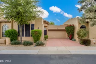 Photo #5: 6696297 Listing