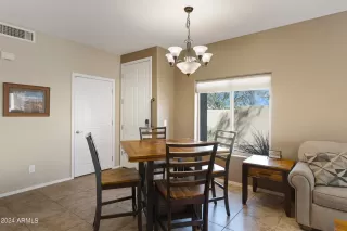 Photo #6: 6696557 Listing