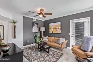 Photo #3: 6696678 Listing