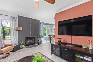 Photo #5: 6696678 Listing