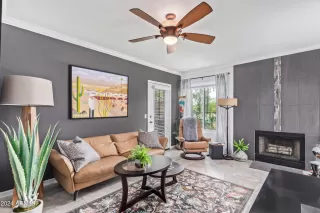 Photo #6: 6696678 Listing