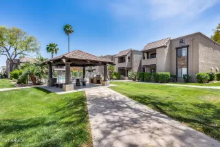 Photo #3: 6696750 Listing