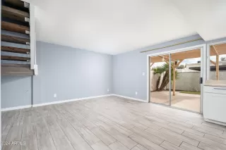 Photo #5: 6696763 Listing 