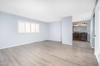 Photo #6: 6696763 Listing 
