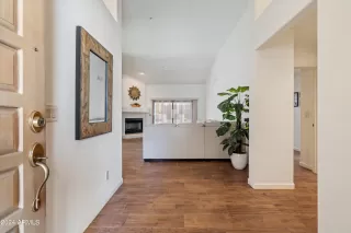Photo #3: 6696856 Listing 