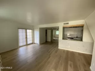 Photo #1: 6697030 Listing