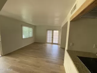Photo #2: 6697030 Listing