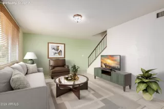 Photo #2: 6697074 Listing