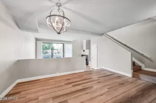 Photo #2: 6697179 Listing 