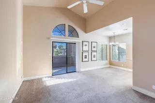 Photo #3: 6697210 Listing