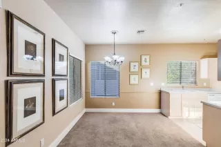 Photo #6: 6697210 Listing