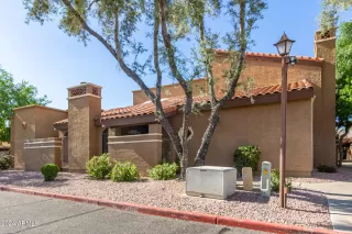 Photo #3: 6697319 Listing