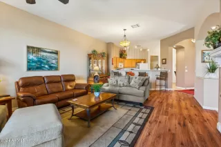 Photo #4: 6697371 Listing 