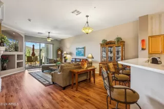 Photo #6: 6697371 Listing 