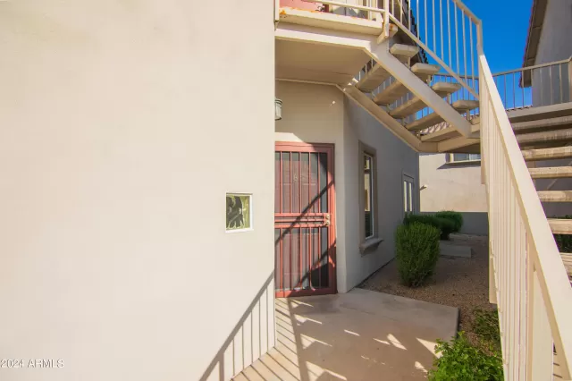 MLS: 6697402 Condo For Sale