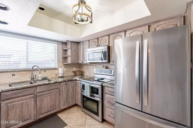 MLS: 6697673 Condo For Sale