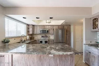 Photo #3: 6697673 Listing