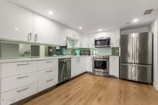 Photo #6: 6697954 Listing 