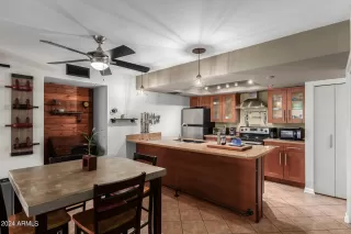 Photo #2: 6698137 Listing 