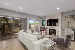 Photo #2: 6698161 Listing 