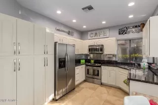 Photo #3: 6698161 Listing 