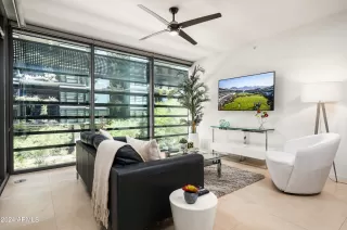 Photo #6: 6698270 Listing 