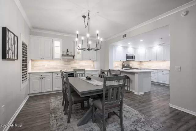 MLS: 6698514 Condo For Sale