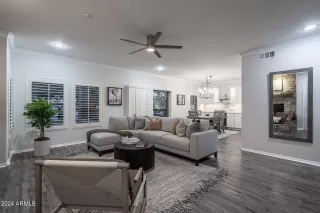 Photo #5: 6698514 Listing