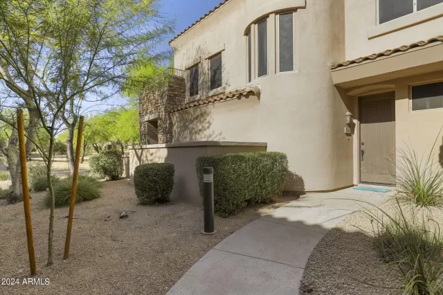 MLS: 6698547 Condo For Sale