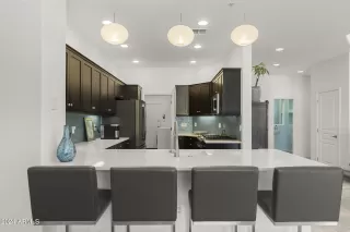 Photo #3: 6698547 Listing