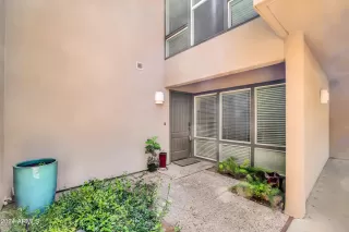 Photo #1: 6698641 Listing