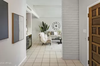 Photo #3: 6698649 Listing 