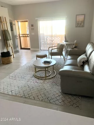 Photo #3: 6698713 Listing 