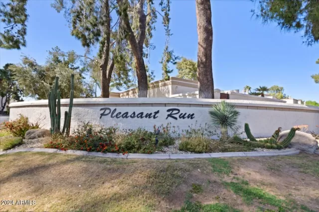 MLS: 6698860 Condo For Sale