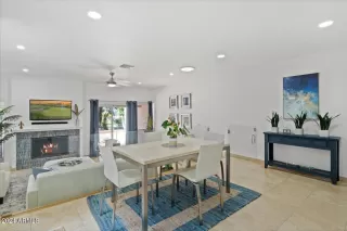 Photo #5: 6698860 Listing 